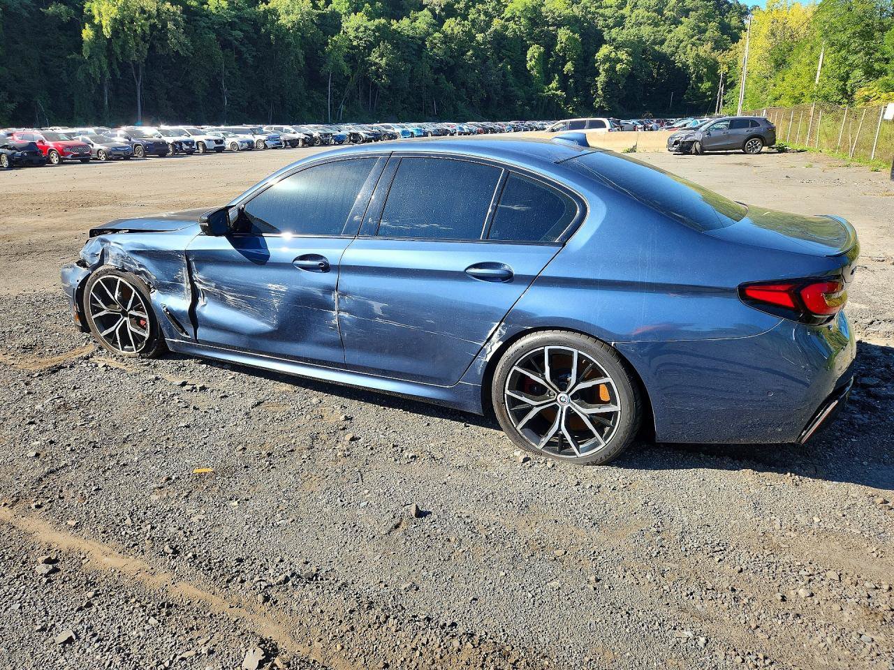 Used 2023 BMW M550i xDrive w/ Executive Package AWD/4WD image 4