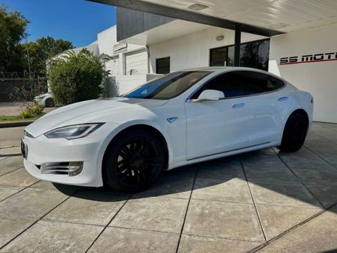 Used 2016 Tesla Model S image 1