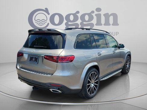 Used 2023 Mercedes-Benz GLS 450 4MATIC image 3