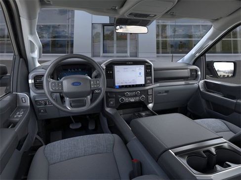 New 2026 Ford F150 XLT w/ XLT Chrome Appearance Package image 9