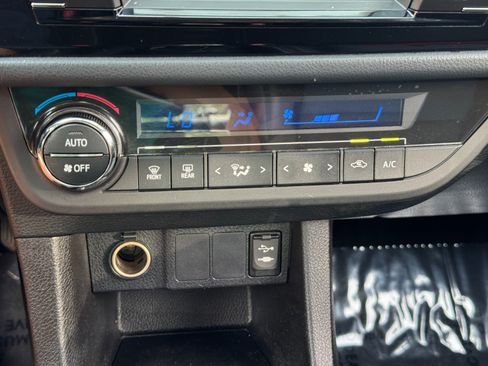 Used 2014 Toyota Corolla S FWD image 22