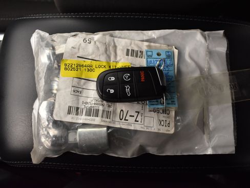 Used 2023 Dodge Charger Scat Pack w/ Navigation & Travel Group image 19