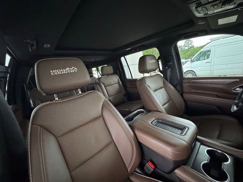 Used 2024 Chevrolet Suburban High Country w/ Max Trailering Package RWD image 19