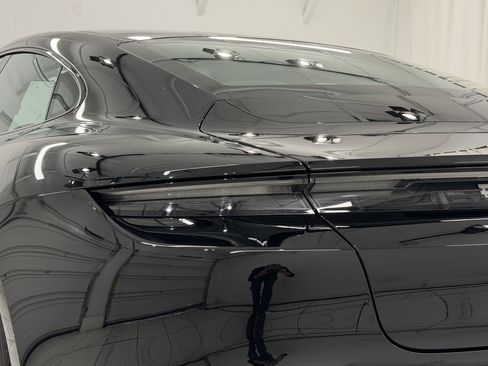 Certified 2024 Porsche Taycan 4S image 18