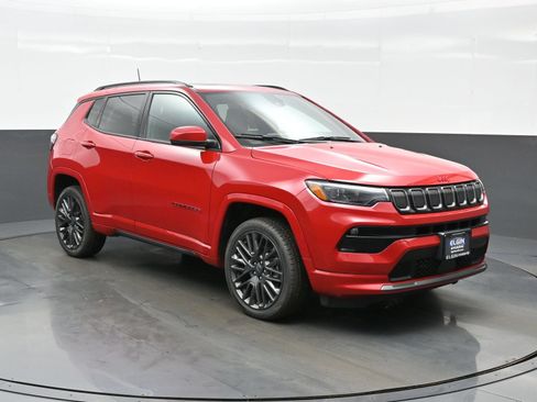 Used 2022 Jeep Compass Limited w/ (RED) Package AWD/4WD image 8