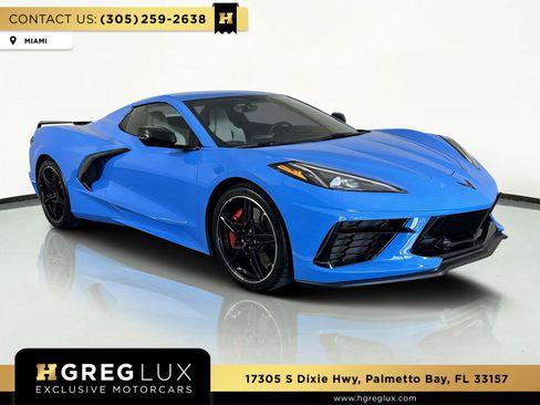 Used 2021 Chevrolet Corvette Stingray Convertible w/ Z51 Performance Package image 1