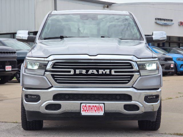 Used 2022 RAM 1500 Laramie AWD/4WD image 2