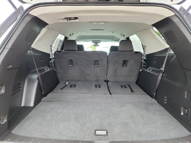 Used 2020 Chevrolet Traverse LS FWD image 32