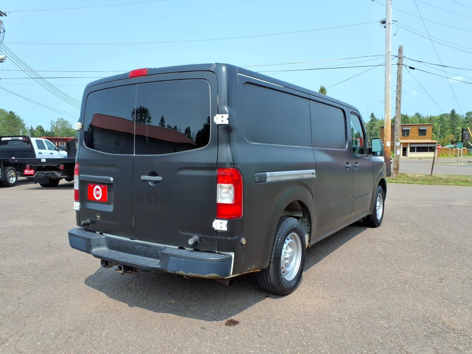 Used 2012 Nissan NV 1500 S w/ Side Curtain Airbag Pkg RWD image 5