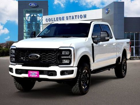Certified 2025 Ford F250 Lariat w/ Tremor Off-Road Package image 2