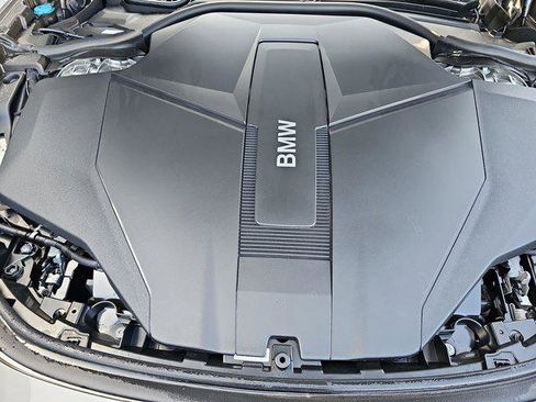 New 2025 BMW i7 eDrive50 image 33