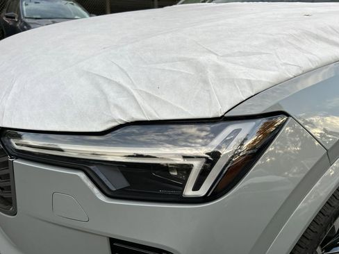 New 2026 Volvo XC90 B6 Plus w/ Protection Package Premier image 7