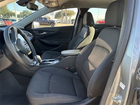 Used 2025 Chevrolet Malibu LT image 26
