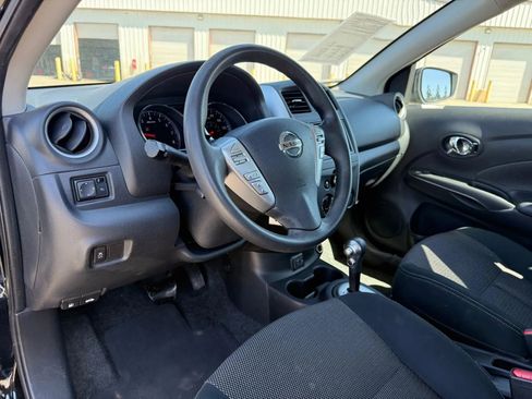 Used 2019 Nissan Versa SV image 17