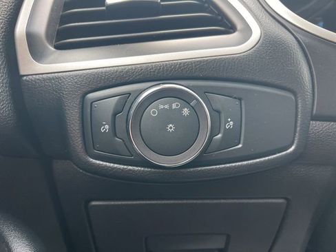 Used 2017 Ford Edge SEL w/ Equipment Group 201A image 16