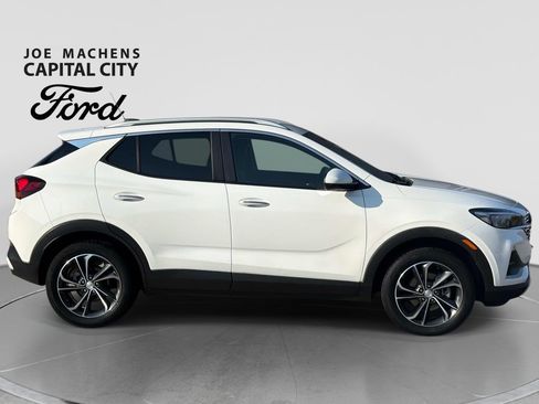 Used 2023 Buick Encore GX Select FWD image 3
