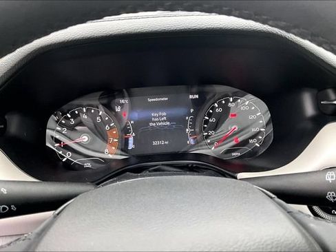 Used 2024 Jeep Compass Limited AWD/4WD image 13
