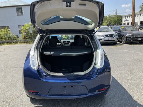 Used 2017 Nissan Leaf SV image 10