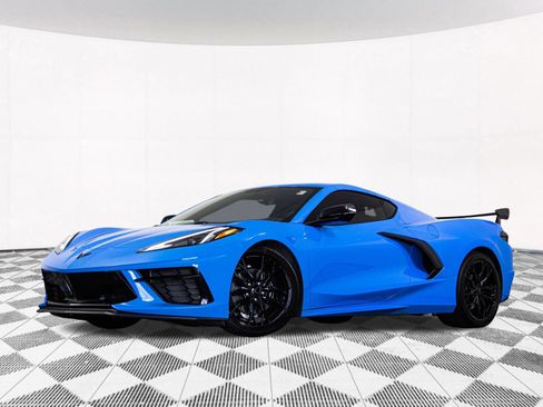 Used 2023 Chevrolet Corvette Stingray Preferred Cpe w/ Battery Protection Package RWD image 2