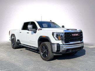 Used 2024 GMC Sierra 2500 Pro w/ Convenience Package video 2