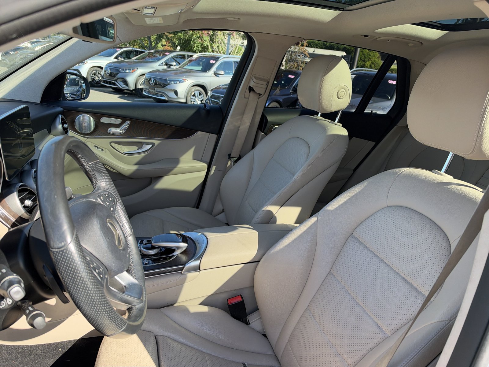 Used 2018 Mercedes-Benz GLC 300 4MATIC image 13