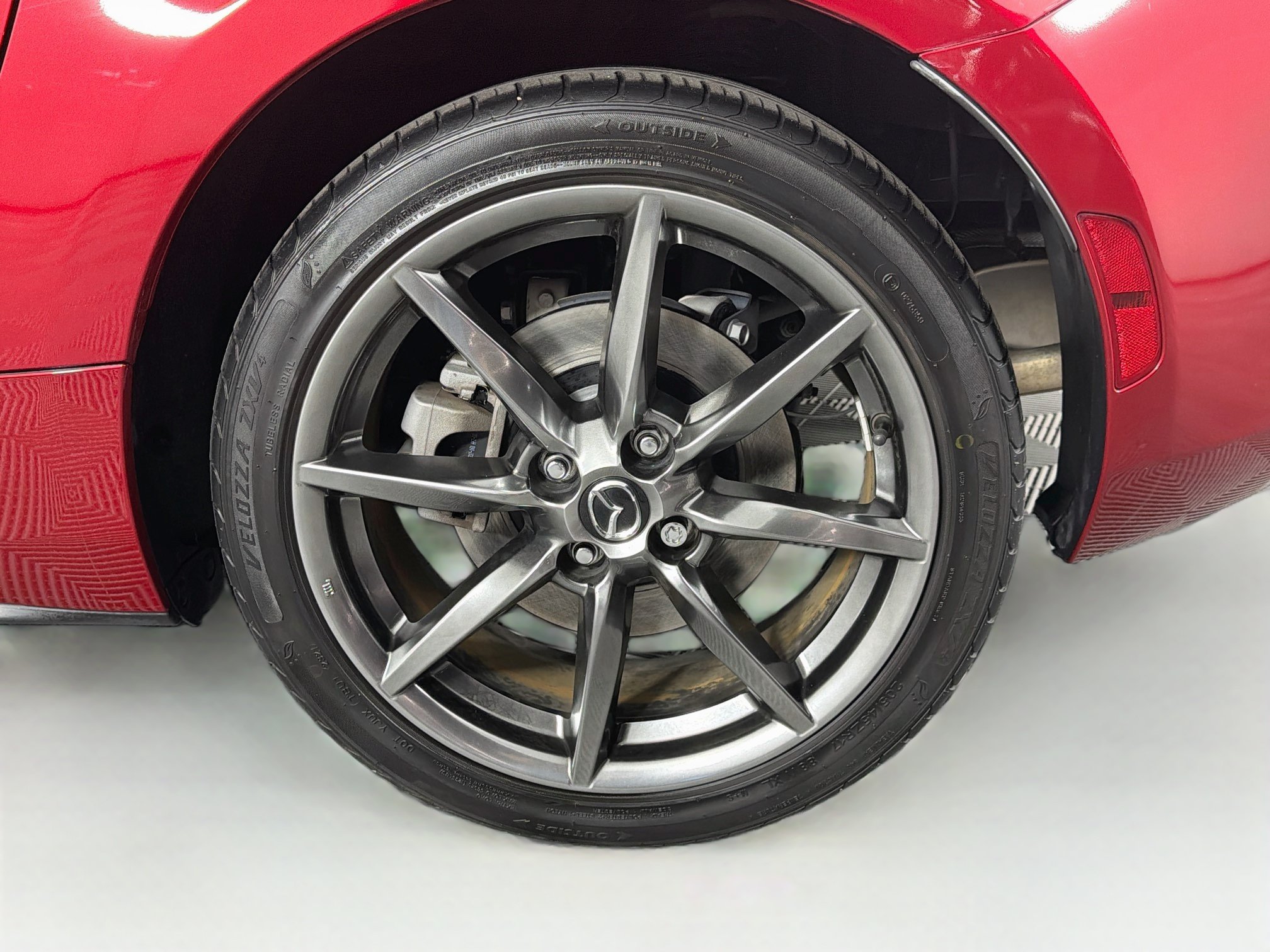 Used 2017 MAZDA MX-5 Miata RF Grand Touring RWD image 11