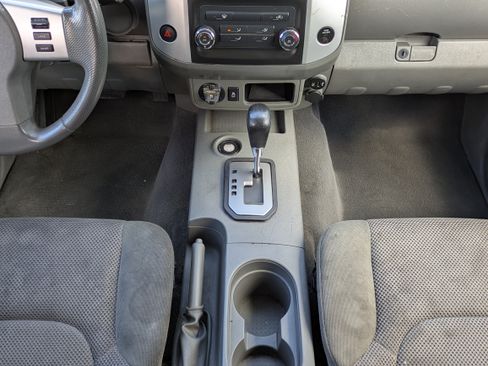 Used 2021 Nissan Frontier SV RWD image 19