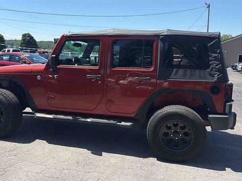 Used 2014 Jeep Wrangler Unlimited Sport w/ Quick Order Package 24S AWD/4WD image 8