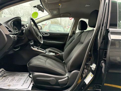 Used 2019 Nissan Sentra SR image 9