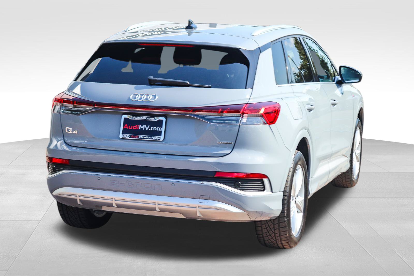 Used 2023 Audi Q4 e-tron Premium w/ Convenience Package AWD/4WD image 8