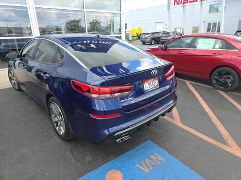 Used 2019 Kia Optima S FWD image 4