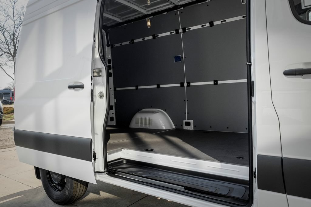 Used 2026 Mercedes-Benz Sprinter 2500 image 10