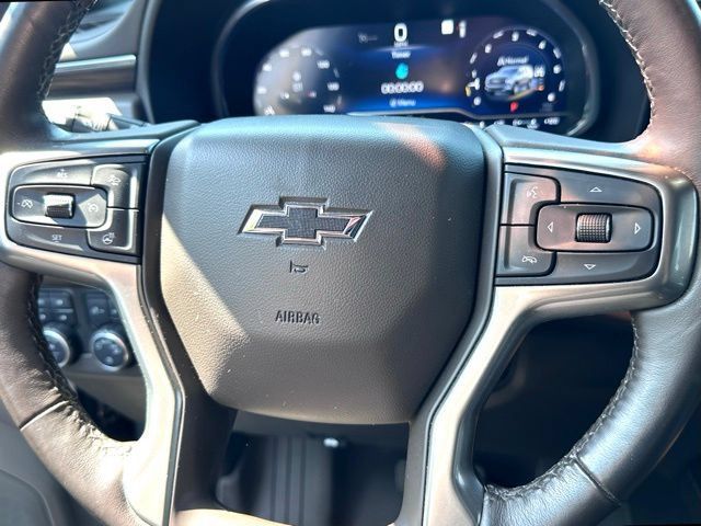 Used 2022 Chevrolet Tahoe Z71 w/ Z71 Off-Road Package AWD/4WD image 15
