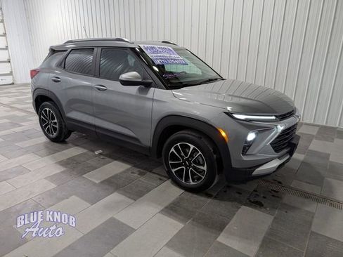 Used 2025 Chevrolet TrailBlazer LT image 5