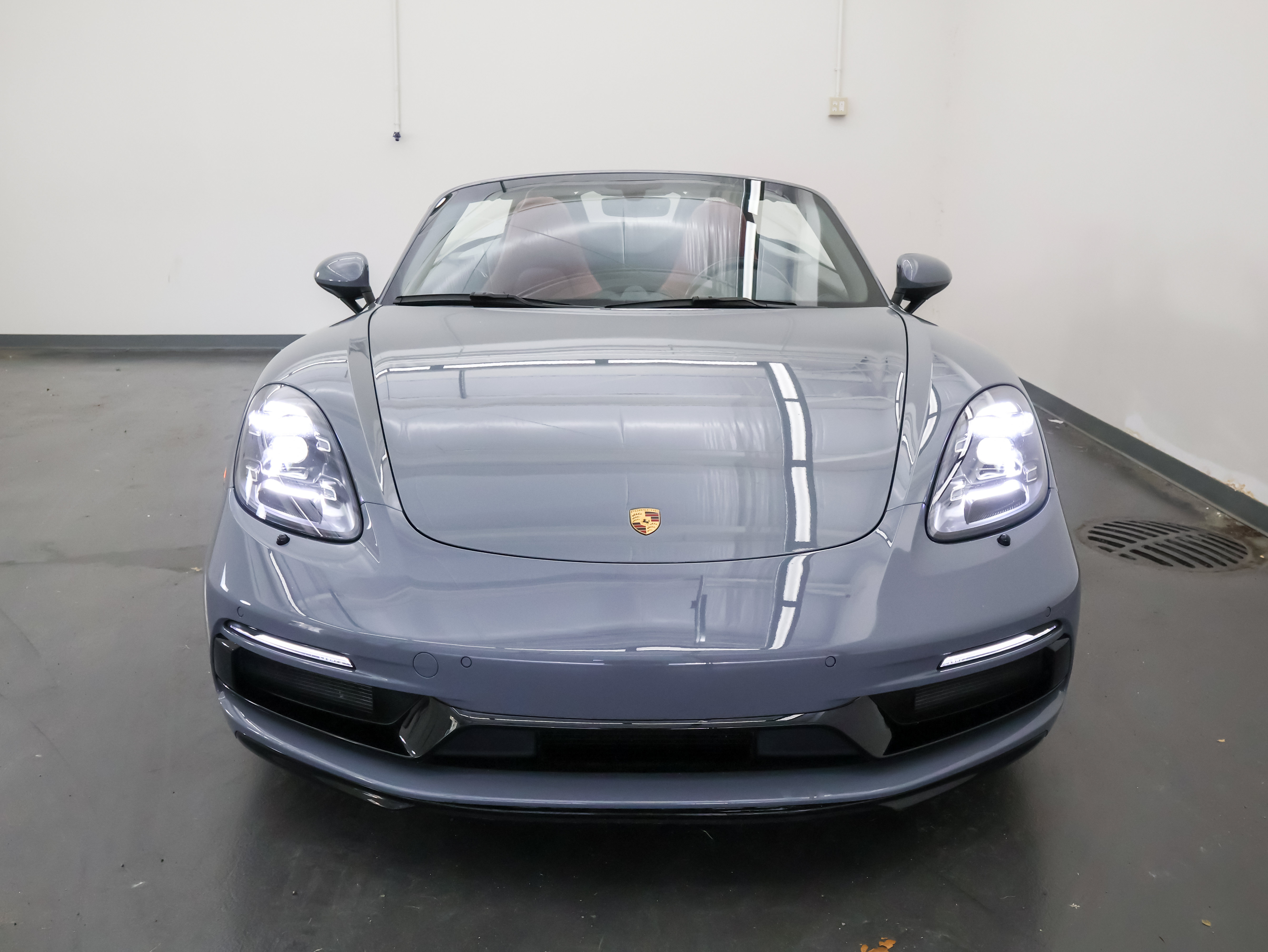 Used 2024 Porsche 718 Boxster GTS RWD image 9
