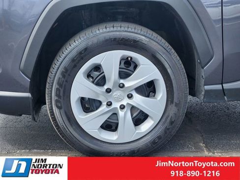 Used 2025 Toyota RAV4 LE image 13