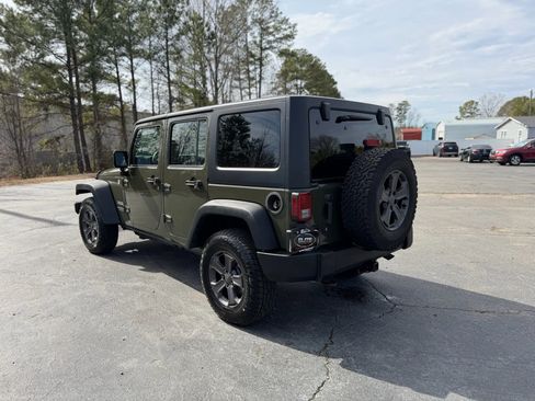 Used 2015 Jeep Wrangler Unlimited Sport image 9