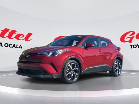 Used 2019 Toyota C-HR XLE image 1