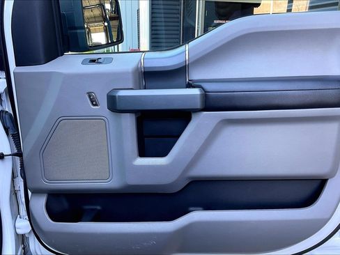 Used 2018 Ford F150 XLT w/ Equipment Group 302A Luxury AWD/4WD image 23