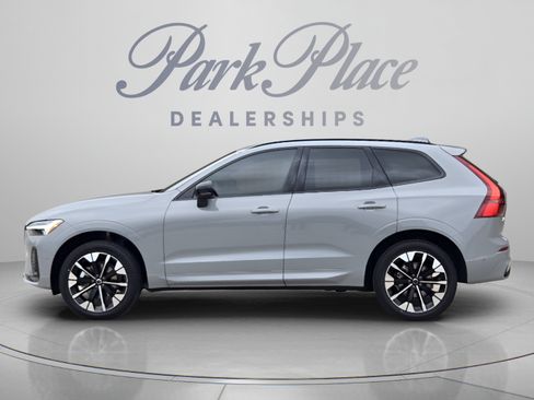 Used 2026 Volvo XC60 B5 Plus w/ Protection Package Premier AWD/4WD image 2