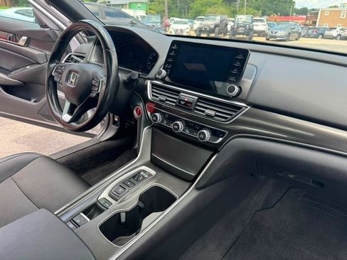 Used 2020 Honda Accord Sport image 29