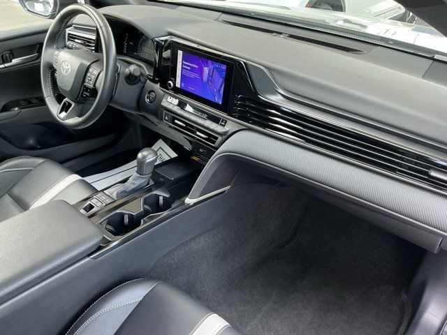 Used 2025 Toyota Camry SE FWD image 19