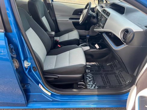 Used 2012 Toyota Prius C Three FWD image 23