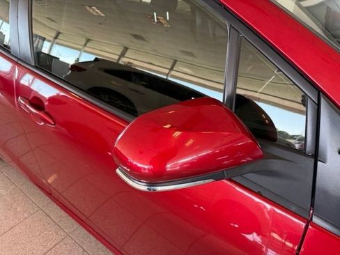 Used 2017 Toyota Prius Two FWD image 11
