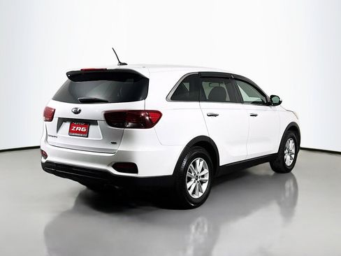 Used 2019 Kia Sorento FWD image 5
