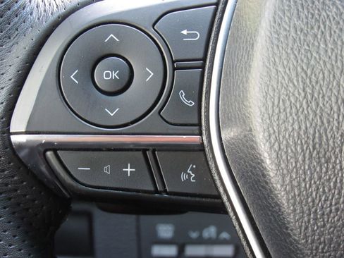 Used 2019 Toyota Avalon XSE FWD image 24
