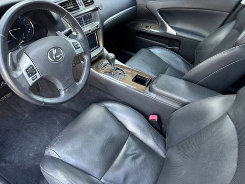 Used 2011 Lexus IS 250 w/ Premium Pkg Value Edition RWD image 9