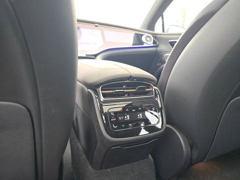 Certified 2022 Mercedes-Benz EQS 580 4MATIC Sedan image 27