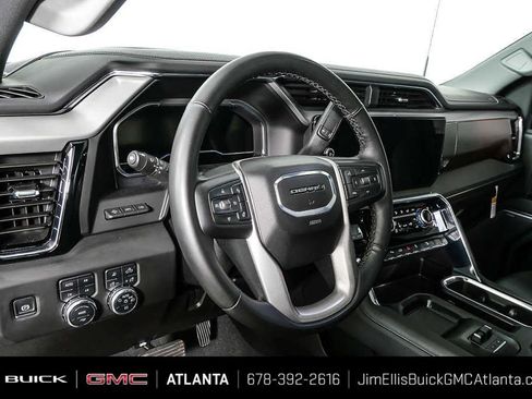 Used 2025 GMC Sierra 2500 Denali w/ Denali Reserve Package AWD/4WD image 4