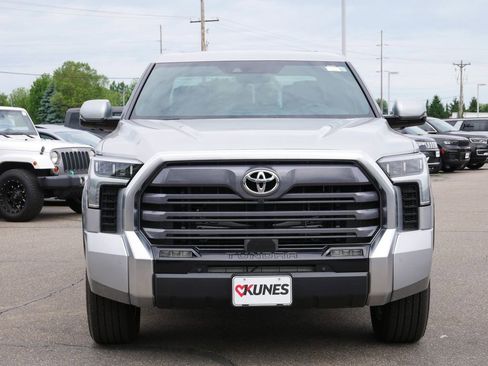Used 2026 Toyota Tundra Limited AWD/4WD image 2